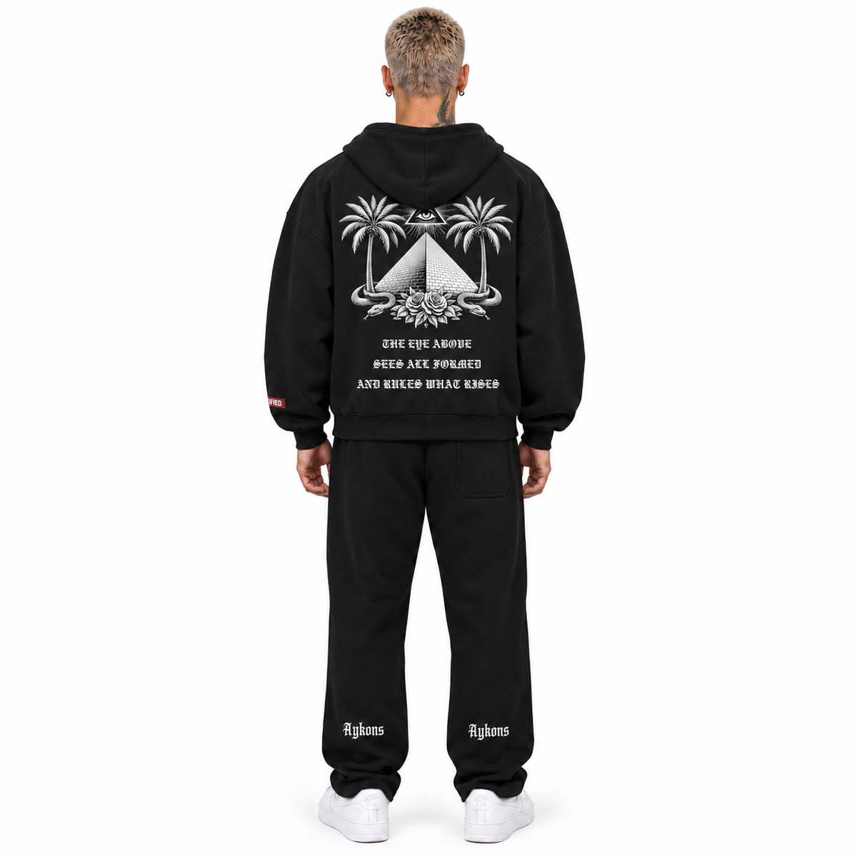 0-YIX-AYKONS [400] EYE ABOVE in Black | Model straight back | Full body | Shot 1
