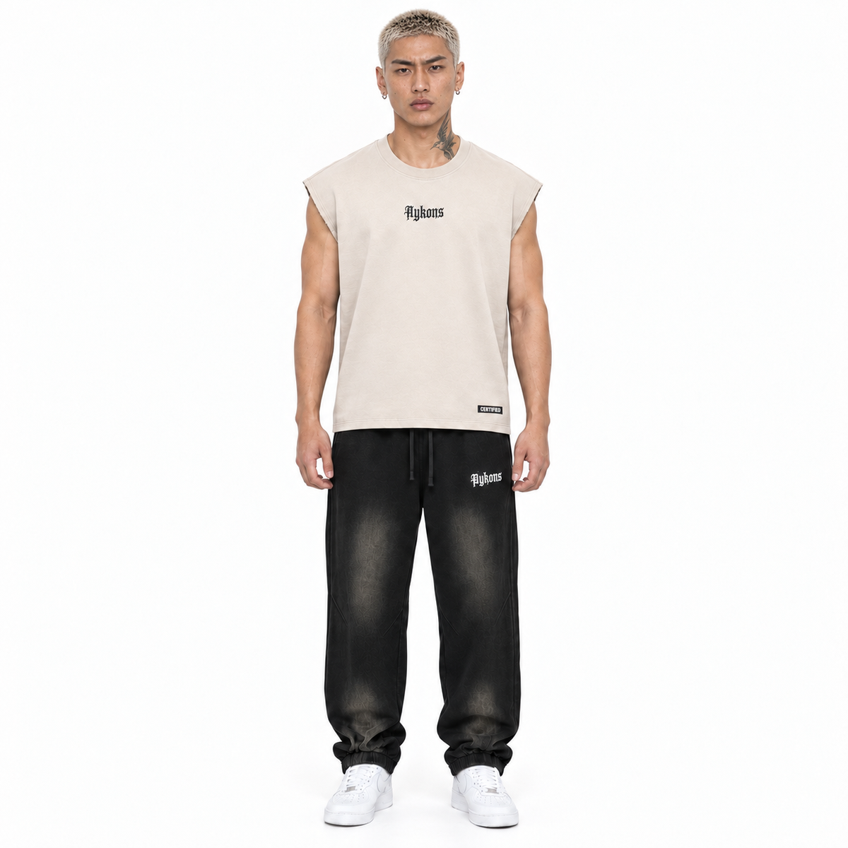 0-YII-AYKONS [380] Gods Play in Light Beige | Model straight front | Full body | Shot 4