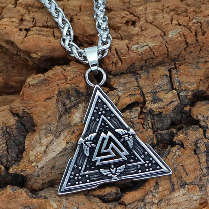 Valknut and Raven